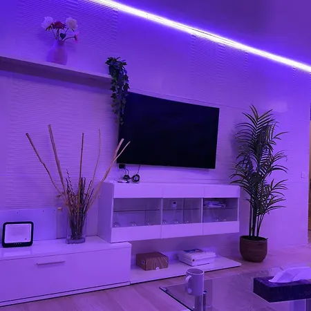 Blanca Villa *